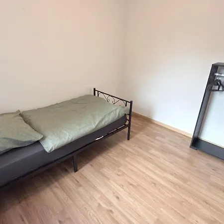 Apartman Great Location Near A93, A9 For Workers *