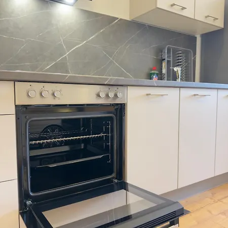 Business A93-a9 Apartman *